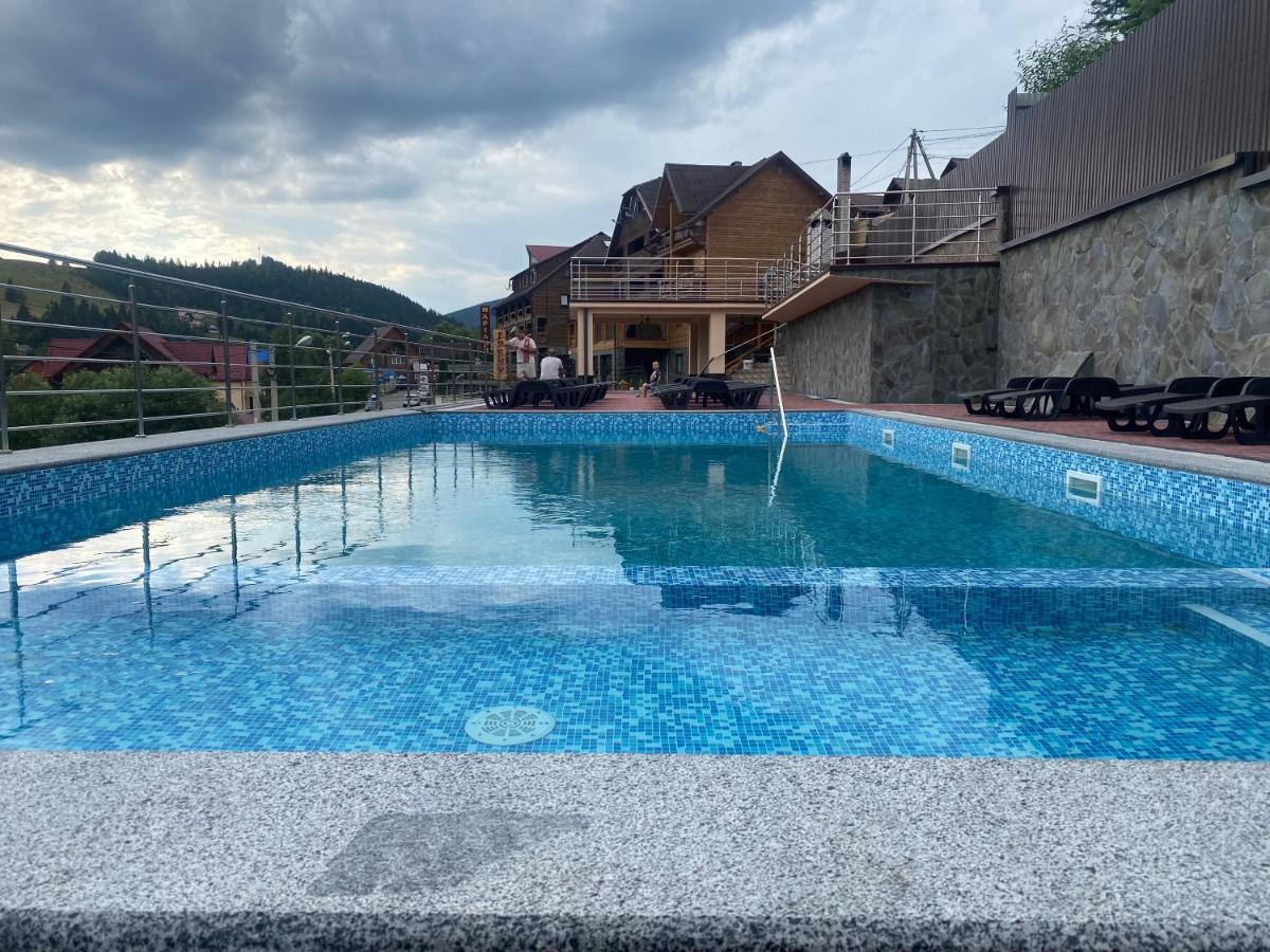 Greku Hotel Bukovel Esterno foto