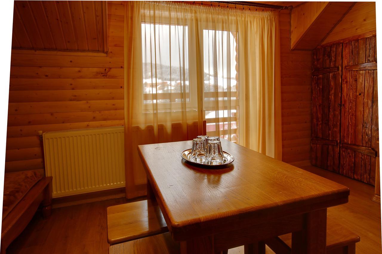 Greku Hotel Bukovel Esterno foto